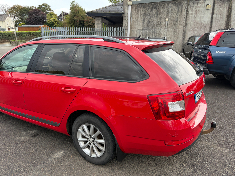 2015 Skoda Octavia 1.6L Diesel For Sale Images