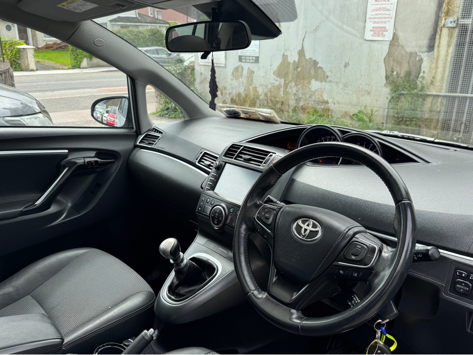 2017 Toyota Verso 1.6L Diesel For Sale Images