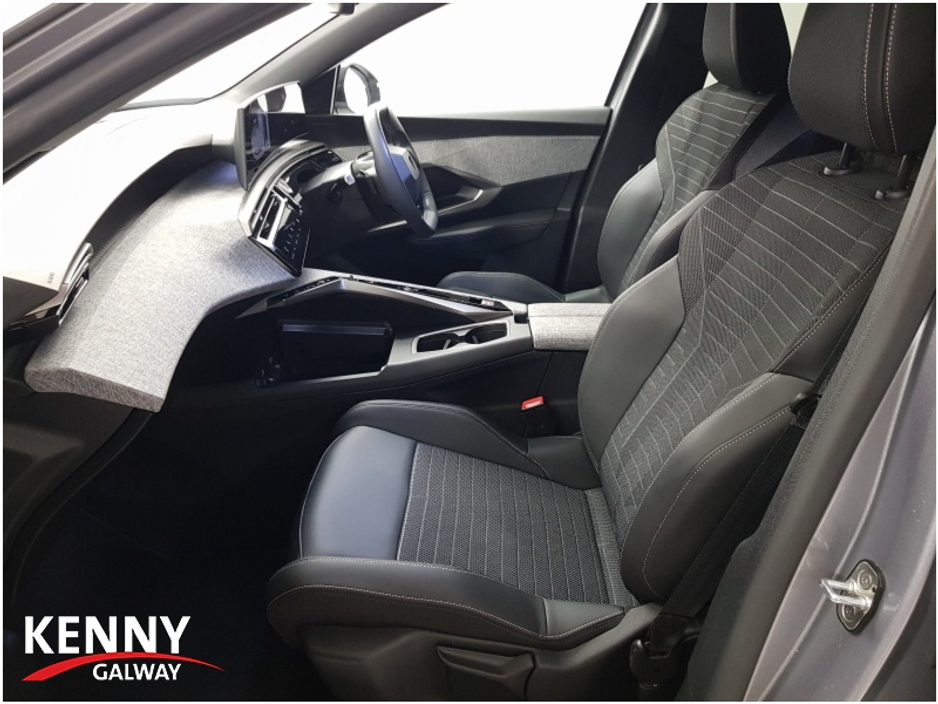 2025 Peugeot 3008 1.2L Petrol Hybrid For Sale Images