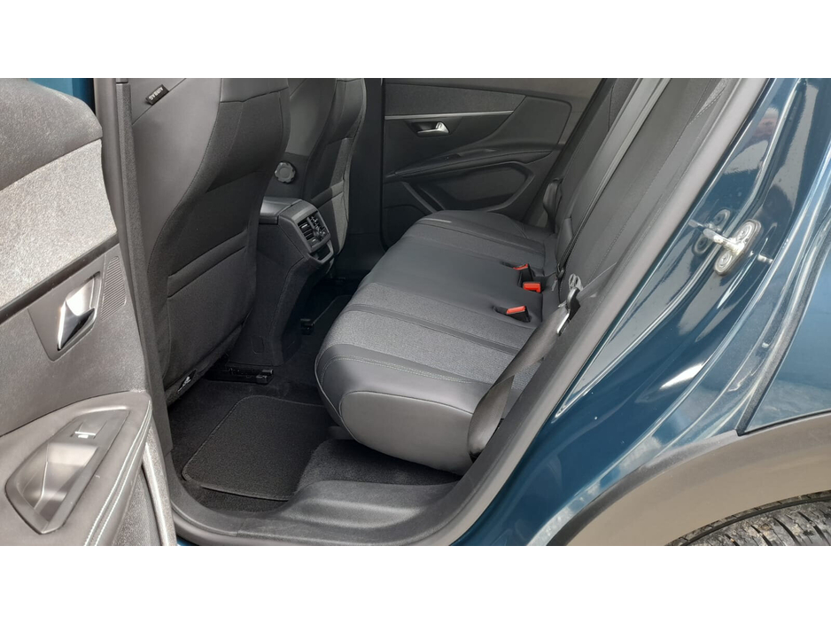 2023 Peugeot 3008 1.5L Diesel For Sale Images