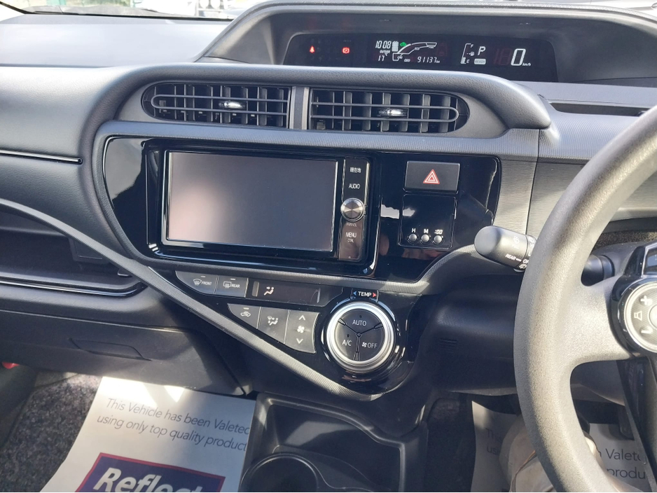 Toyota Aqua 1.5 Petrol Hybrid Automatic Low Km — thumbnail 17
