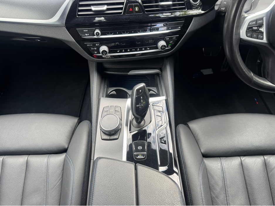 2021 BMW 5 Series 2.0L Petrol Plug-in Hybrid For Sale Images