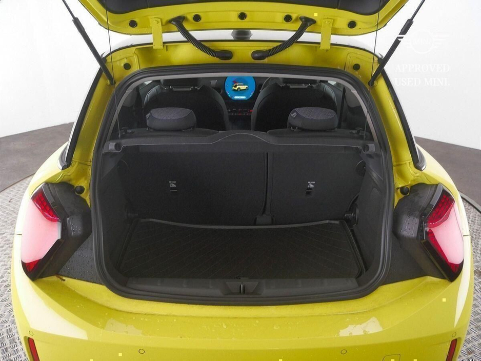 2025 MINI Hatch 2L Petrol For Sale Images