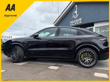 2023 Porsche Cayenne 3L Petrol Plug-in Hybrid For Sale Images