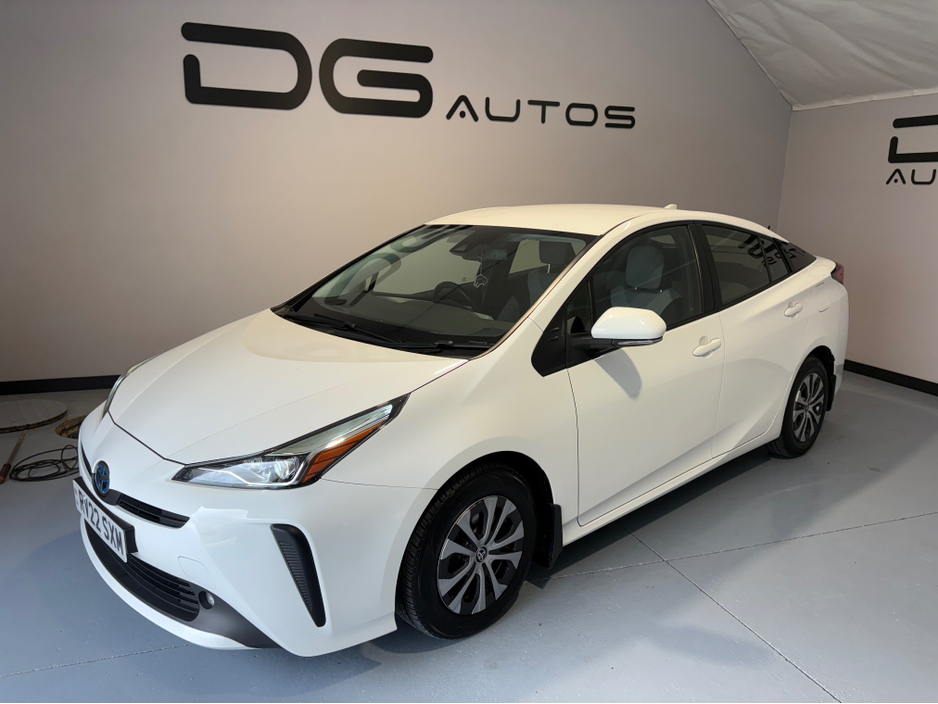 2022 Toyota Prius 1.8L Hybrid For Sale Images