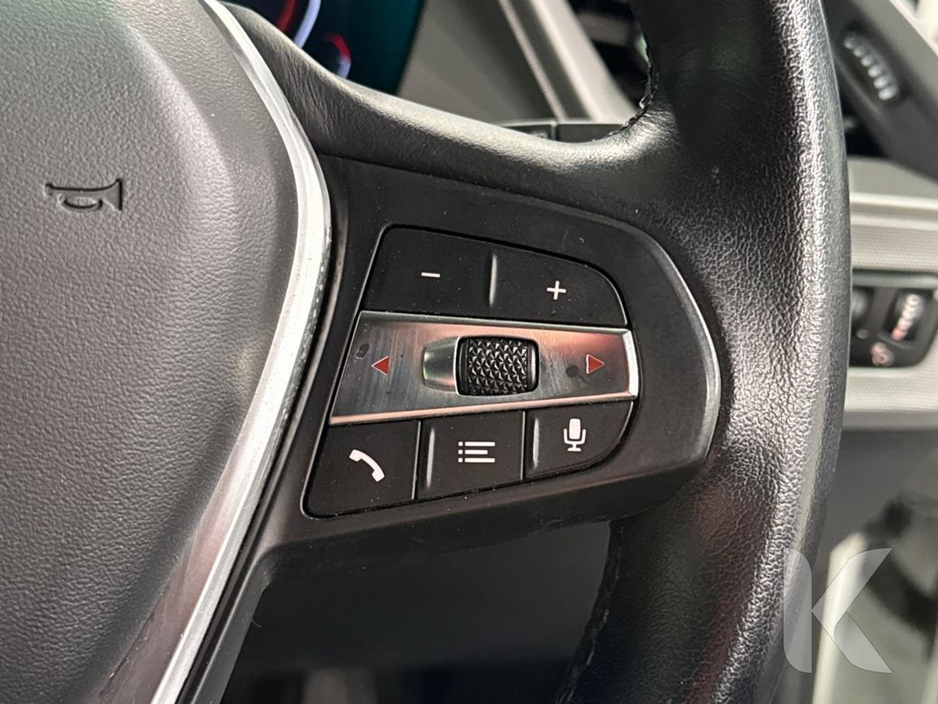 BMW 1 Series 1.5 AUTOMATIC - NEW MODEL - PLAY EDITION - FACTORY ALLOYS - REAR CAMERA - ELECTRIC SEATS — thumbnail 16