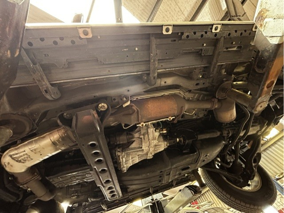 2012 Mitsubishi Pajero 3.2L Diesel For Sale Images