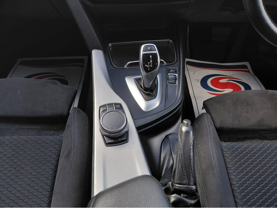 BMW 3 Series BMW 320i M-sport, 2.0 Petrol, loaded with spec — thumbnail 17