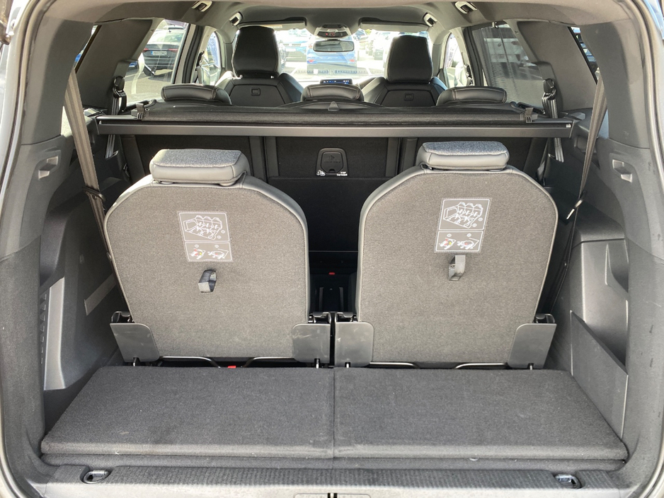 2021 Peugeot 5008 2L Diesel For Sale Images