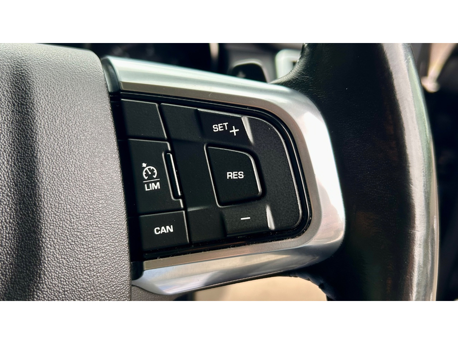 2018 Land Rover Discovery 2L Diesel For Sale Images