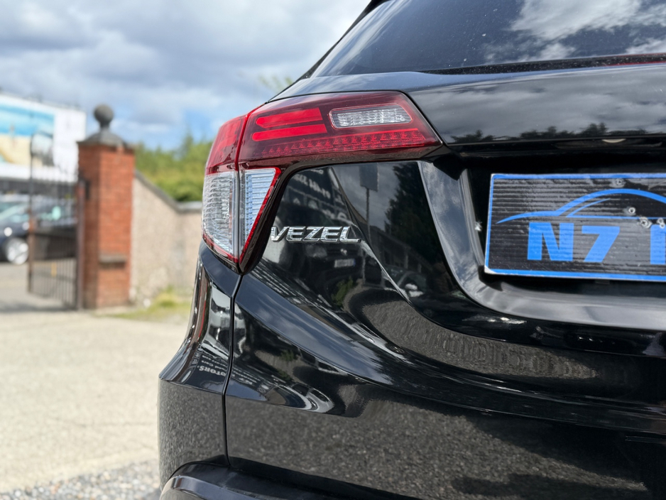 2014 Honda Vezel 1.5L Hybrid For Sale Images