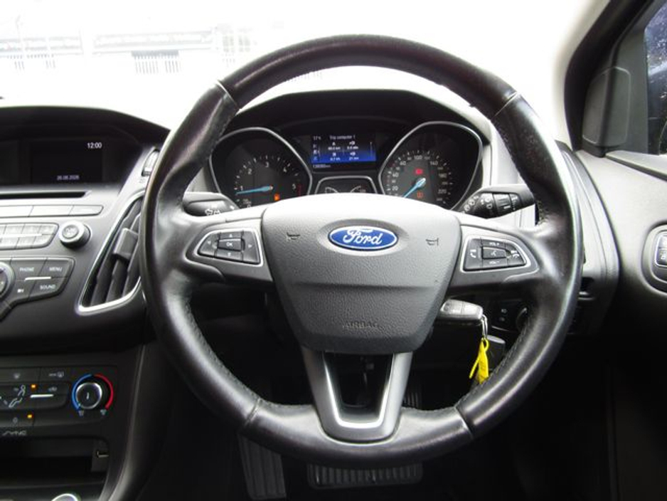 Ford Focus Style 5DR 1.5TD 95PS 6SPD 4DR — thumbnail 9