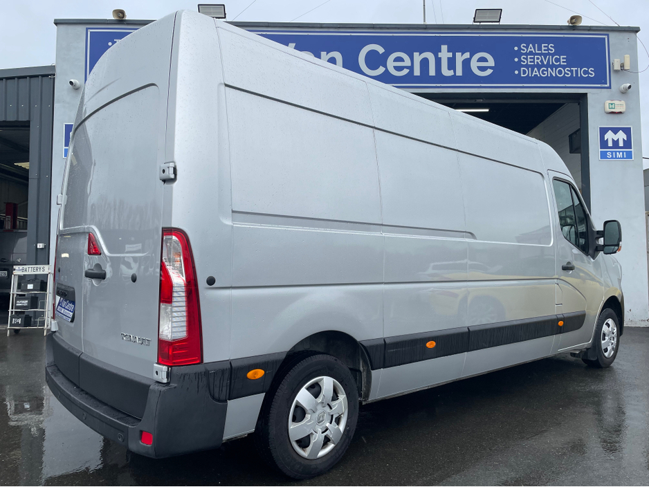 2023 Renault Master 2.3L Diesel For Sale Images