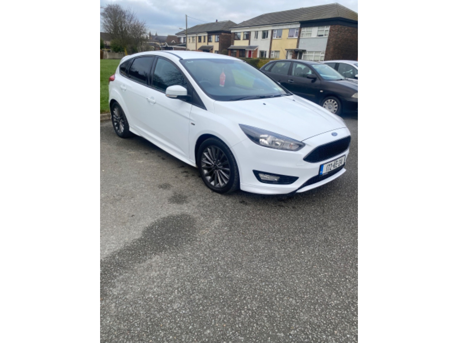 Ford Focus ST-LINE 1.5 TD 120PS 6SPEED 4DR