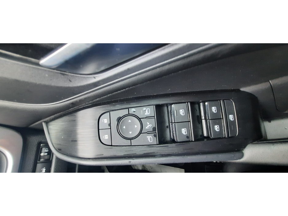 Nissan Qashqai QQ 1.3 HYB SV **24 MONTH AA WARRANTY AVAILABLE** — thumbnail 23