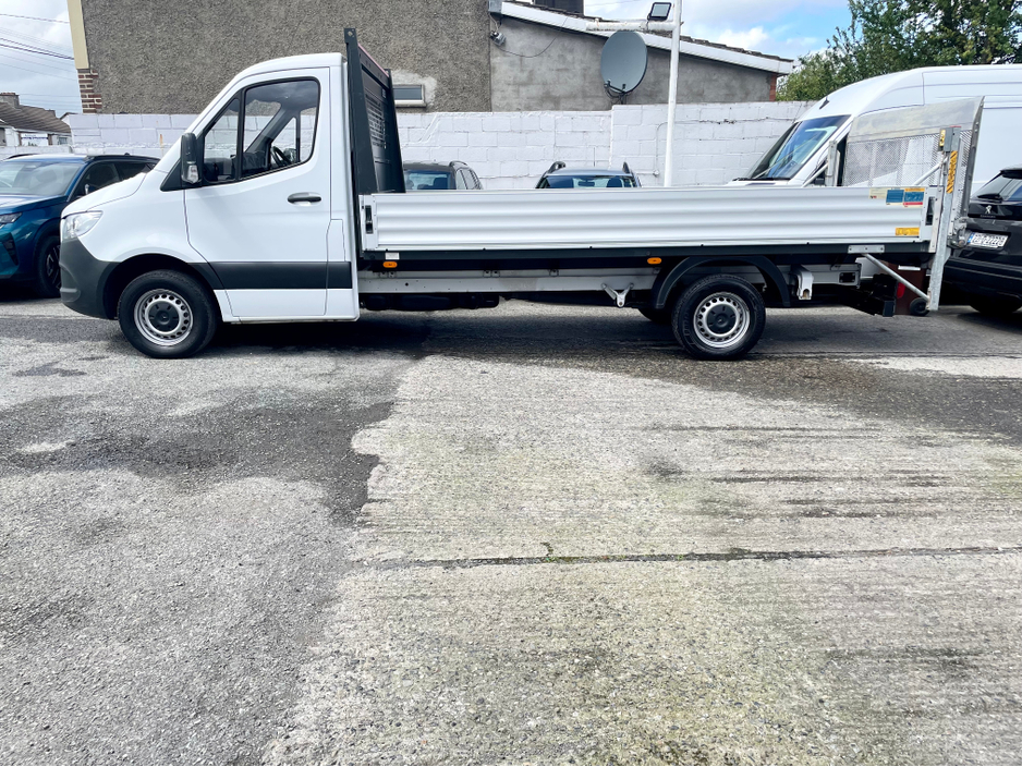 2022 Mercedes-Benz Sprinter 2L Diesel For Sale Images