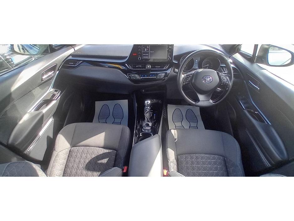 2022 Toyota C-HR 1.8L Petrol Hybrid For Sale Images