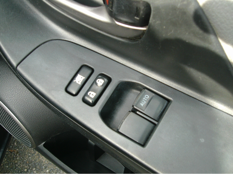 2016 Toyota Yaris 1L Petrol For Sale Images