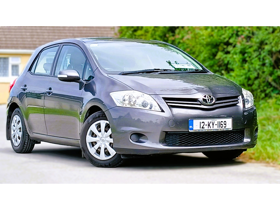 2012 Toyota Auris For Sale Images