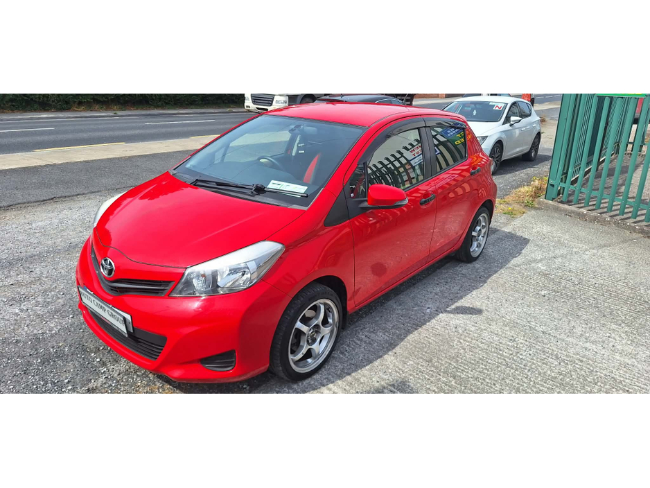 2013 Toyota Vitz 1L Petrol For Sale Images