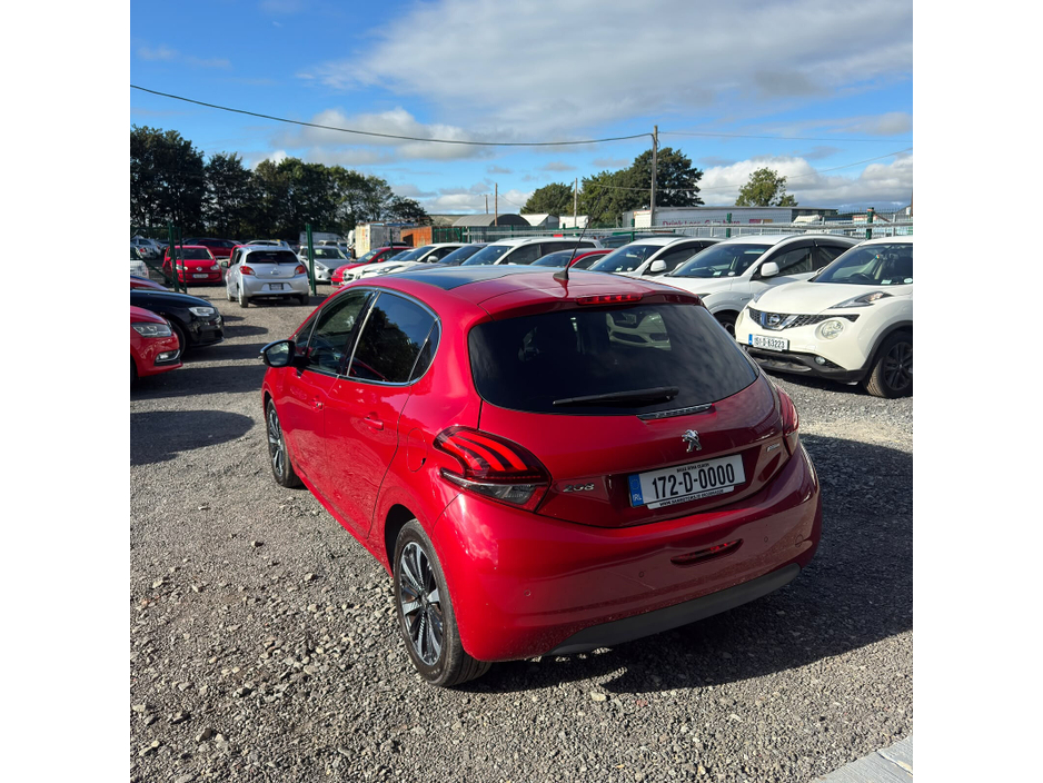 Peugeot 208 — thumbnail 9