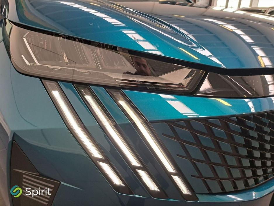 Peugeot 3008 1.2 Allure MHEV 136HP*Call Andrew 0862617858* — thumbnail 37
