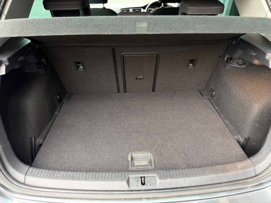 2019 Volkswagen Golf 1L Petrol For Sale Images