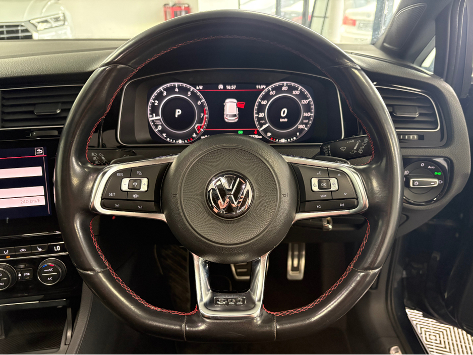 2019 Volkswagen Golf 2L Petrol For Sale Images