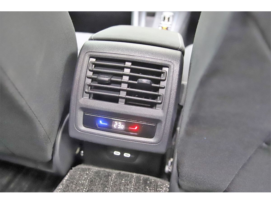Volkswagen Golf *Just Reduced* 1.0 ETSI DSG MK8 VARIANT MILD-HYBRID 110BHP *HUP*IQ LIGHTS* — thumbnail 26