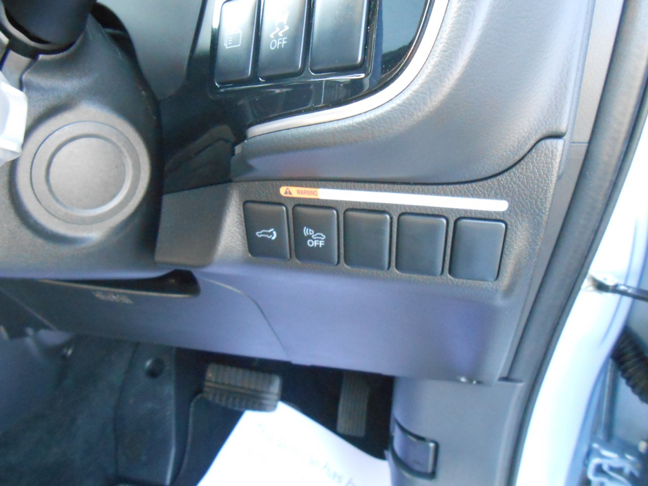 2015 Mitsubishi Outlander 2L Petrol Plug-in Hybrid For Sale Images
