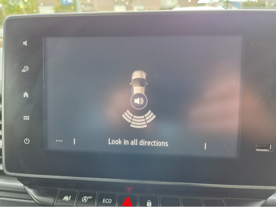 2023 Renault Trafic 2L Diesel For Sale Images