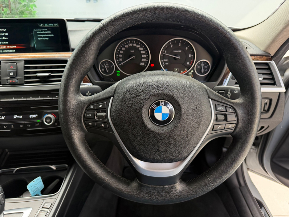 BMW 3 Series 320D SE LUXURY DIESEL AUTOMATIC // FULL HEATED ELECTRIC LEATHER // LANE ASSIST // PRIVACY PACK // STUNNING EXAMPLE // AA APPROVED 2026 — thumbnail 34