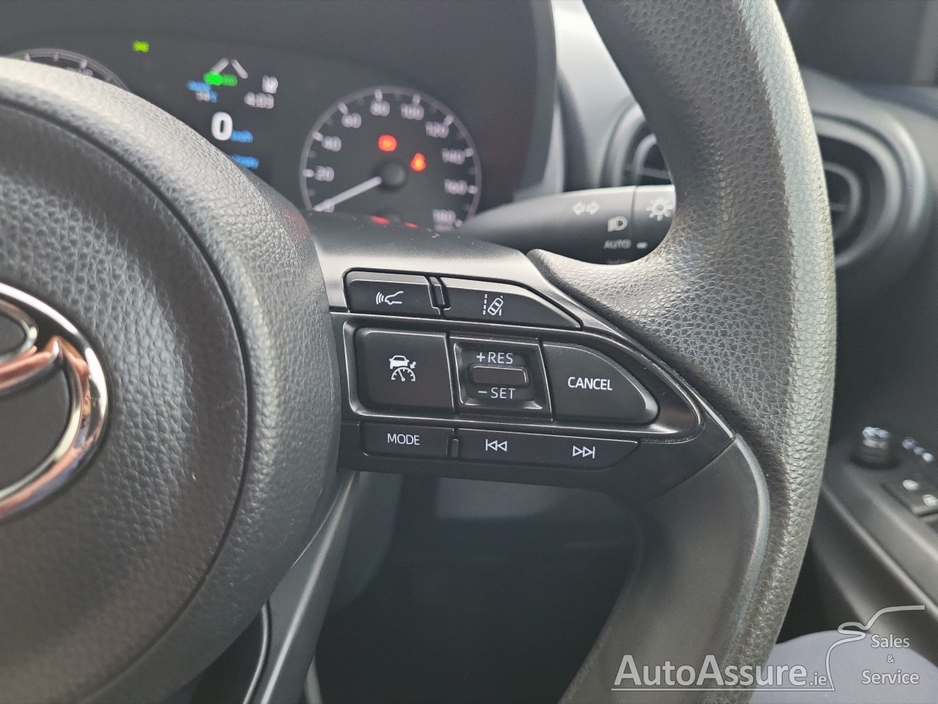 2022 Toyota Yaris 1.5L Hybrid For Sale Images