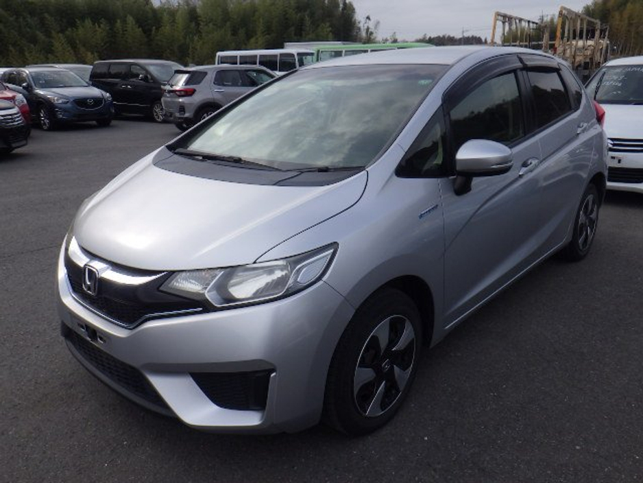 Honda Fit 1.5 Petrol Hybrid Auto