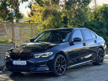 BMW 3 Series D 3SBG// HEATED AND LEATHER SEATS// 2 KEYS/ DIFFERENT MODES
