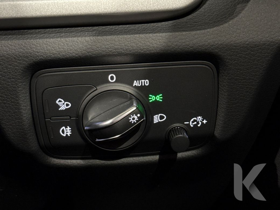 Audi A3 1.4 TFSI AUTOMATIC - FACTORY ALLOYS - PUSH BUTTON START/STOP - REAR CAMERA - MULTI FUNCTION STEERING WHEEL - CRUISE CONTROL — thumbnail 19