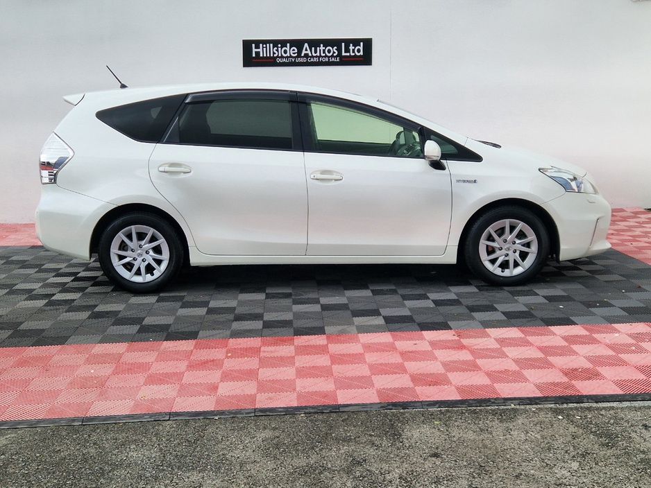 2012 Toyota Prius 1.8L Petrol Hybrid For Sale Images
