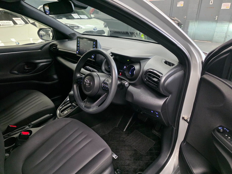 2020 Toyota Yaris 1.5L Petrol Hybrid For Sale Images