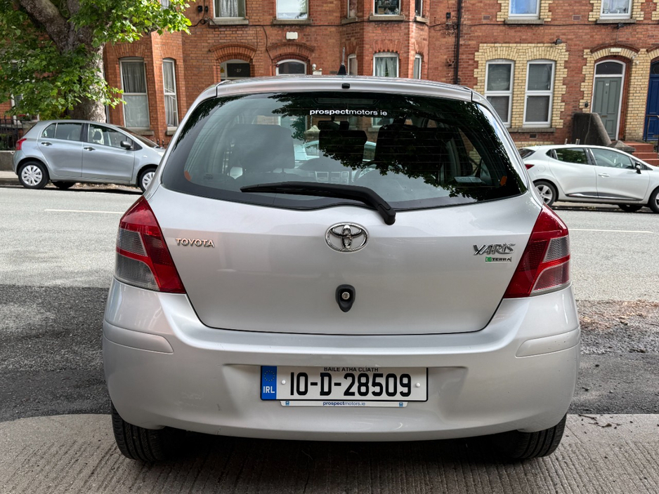 2010 Toyota Yaris 1L Petrol For Sale Images