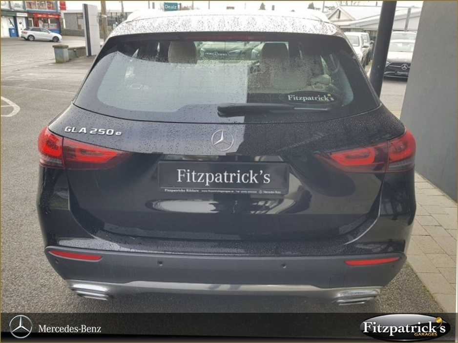 Mercedes-Benz GLA Class GLA PHEV 250e A/T Progressive — thumbnail 16