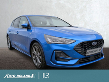 Ford Focus 1.0L EcoBoost 125PS ST-Line- 17' Grey Alloys, Parking Sensors, Apple CarPlay & Android Auto,
