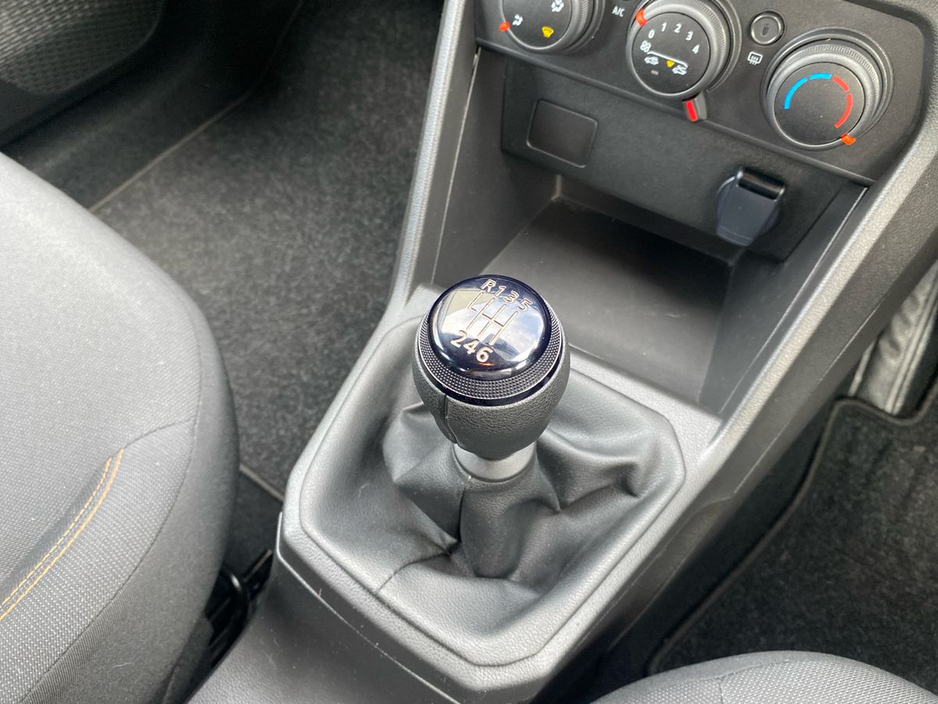 Dacia Sandero Stepway Essential Turbo Petrol — thumbnail 16