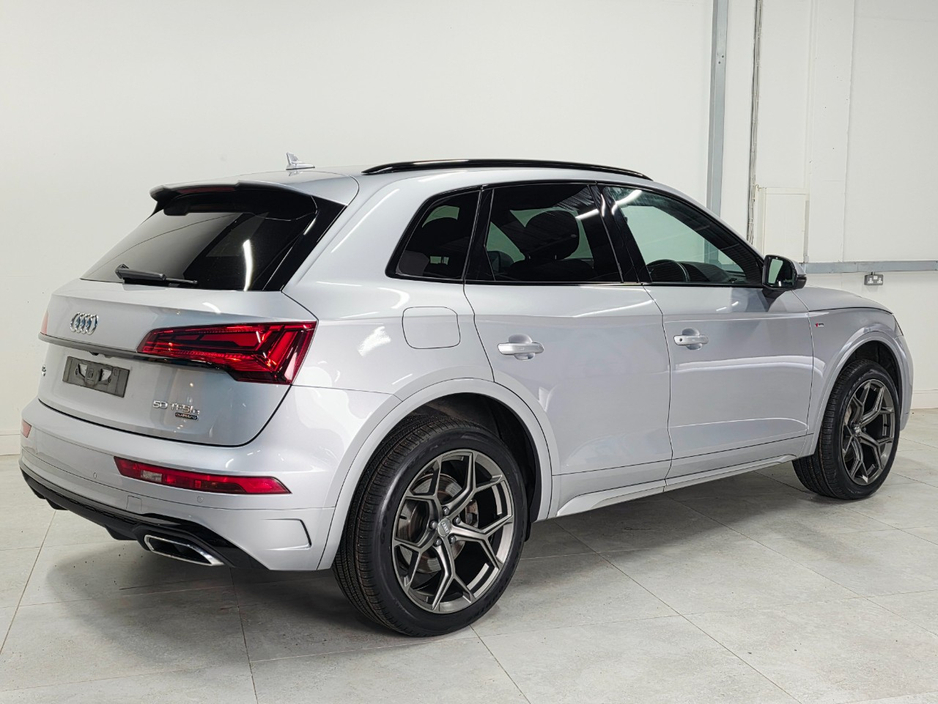 2022 Audi Q5 2L Petrol Plug-in Hybrid For Sale Images