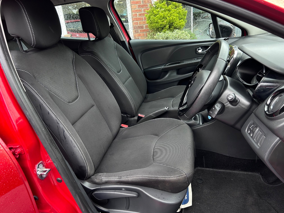 2015 Renault Clio 1.1L Petrol For Sale Images