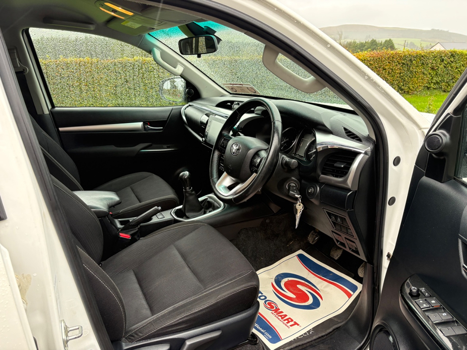2021 Toyota Hilux 2.4L Diesel For Sale Images