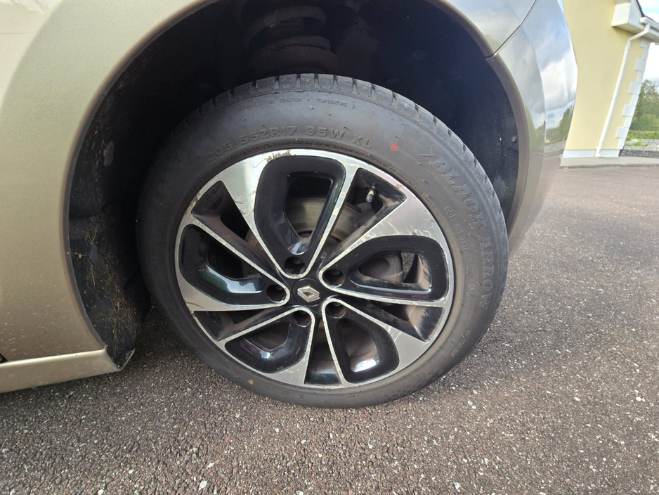 Renault Grand Megane SCENIC 3 BOSE 1.5 DCI 110 4DR — thumbnail 6