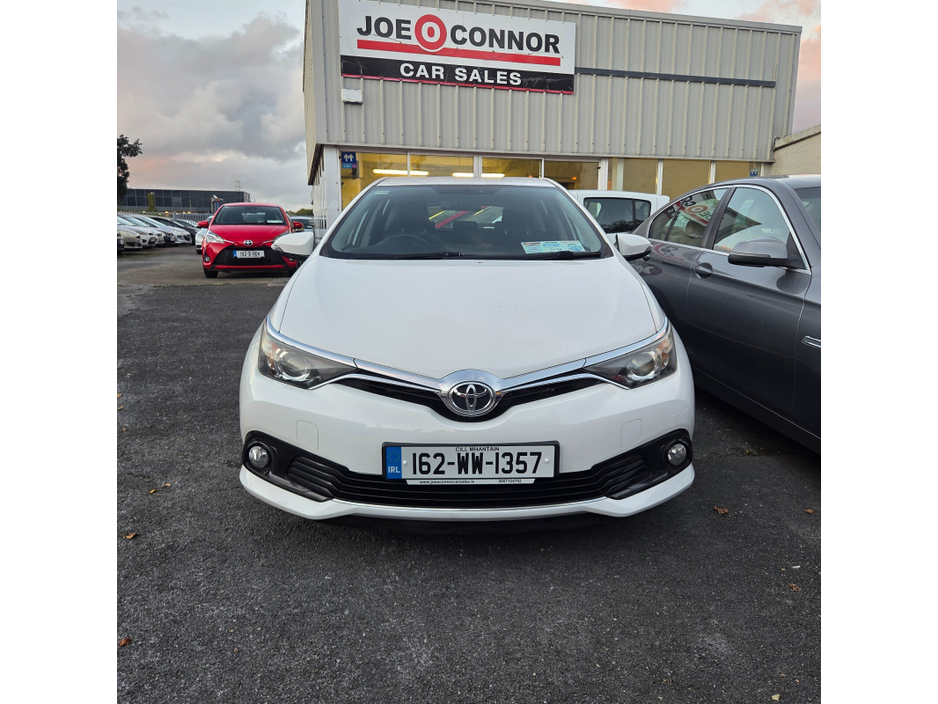 2016 Toyota Auris For Sale Images