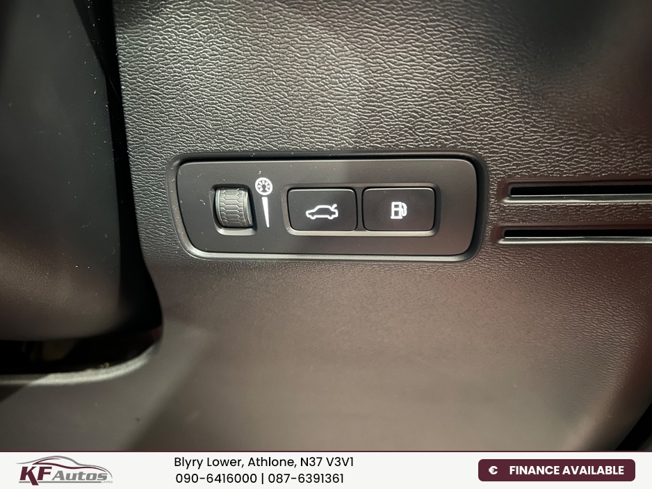 2021 Volvo XC40 1.5L Petrol Plug-in Hybrid For Sale Images
