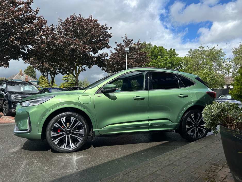 2024 Ford Kuga 2.5L Petrol Plug-in Hybrid For Sale Images