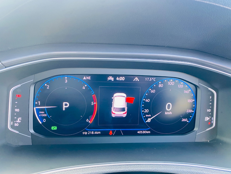 2021 Volkswagen T-Roc 2L Diesel For Sale Images